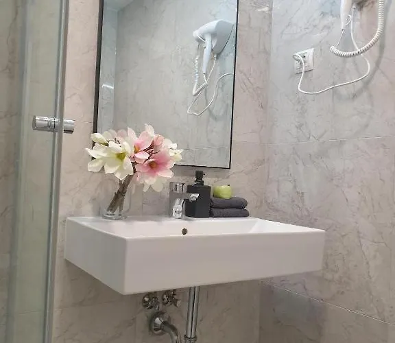 Donau Centrum W Apartamento